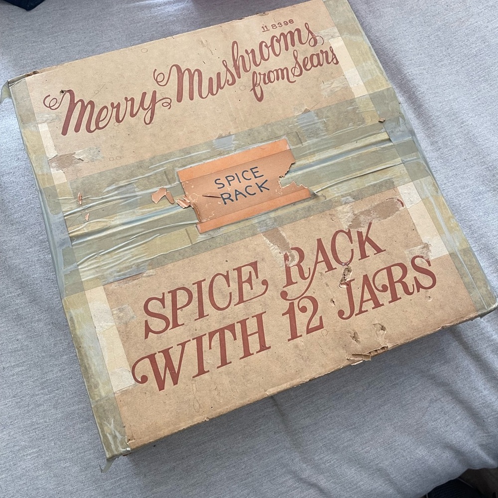 Merry Mushroom spice rack